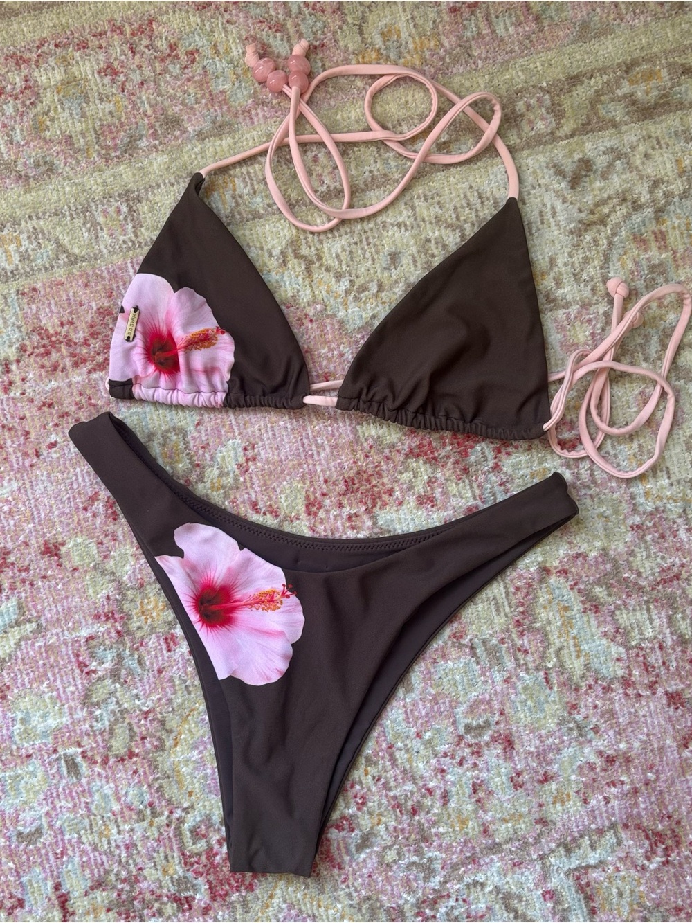 NWOT Beginning Boutique \\ hibiscus print bikini set